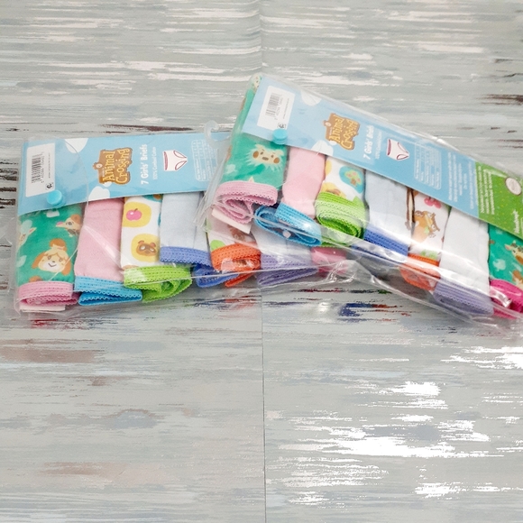 Animal Crossing pack of 7 Girl's Underwear, Briefs Panties Sz 4 - Picture 6 of 8